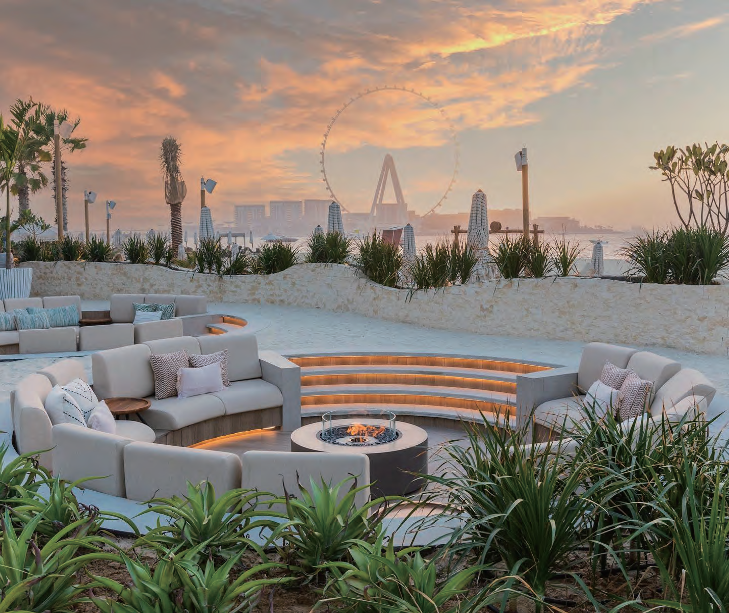 LK ARCTIC CIRCLE fireplace