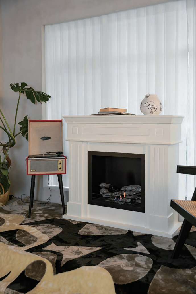 LK BACH TIME fireplace