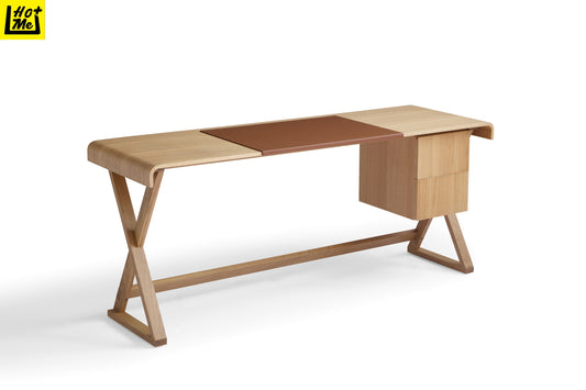 WD BT704 Desk